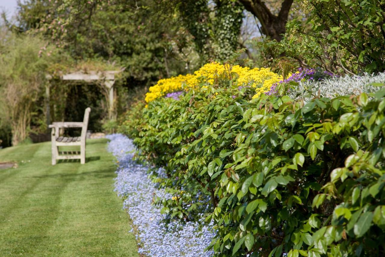 The Old Manor House Bed & Breakfast Halford  Exterior photo