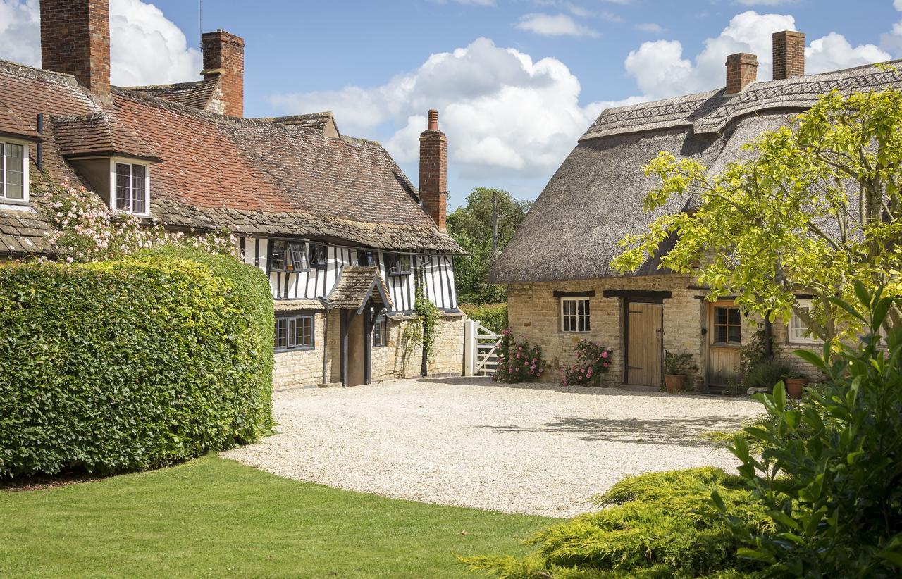 The Old Manor House Bed & Breakfast Halford  Exterior photo